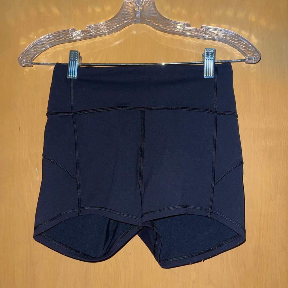 Black Lululemon Align 4” shorts